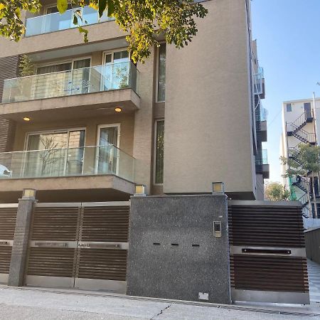 Art House Vasant Vihar New Delhi Bed & Breakfast Exterior photo