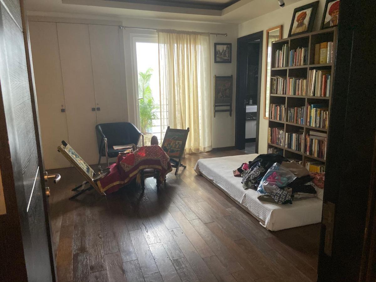 Art House Vasant Vihar New Delhi Bed & Breakfast Exterior photo