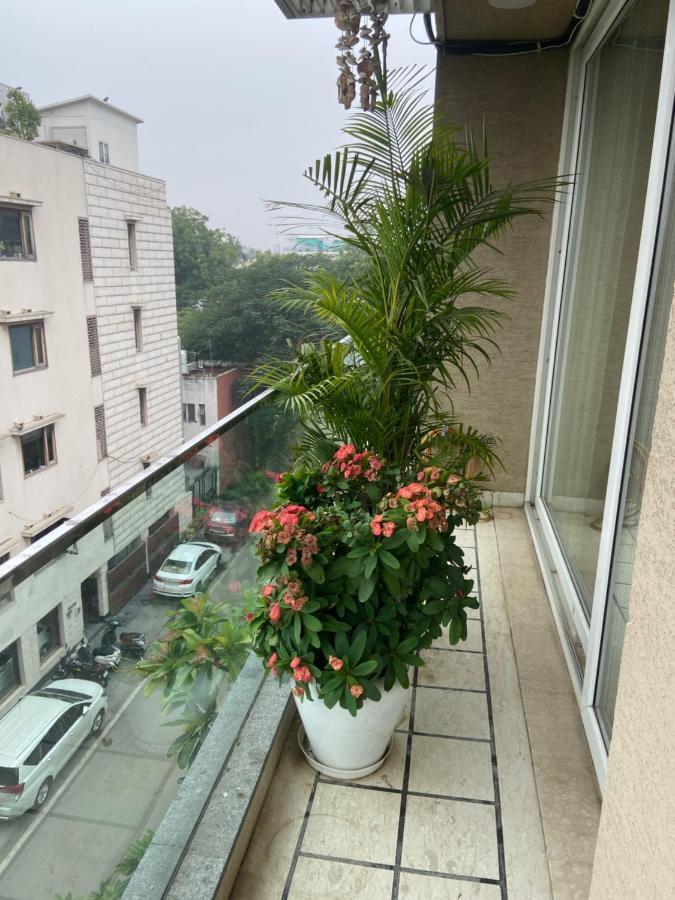 Art House Vasant Vihar New Delhi Bed & Breakfast Exterior photo