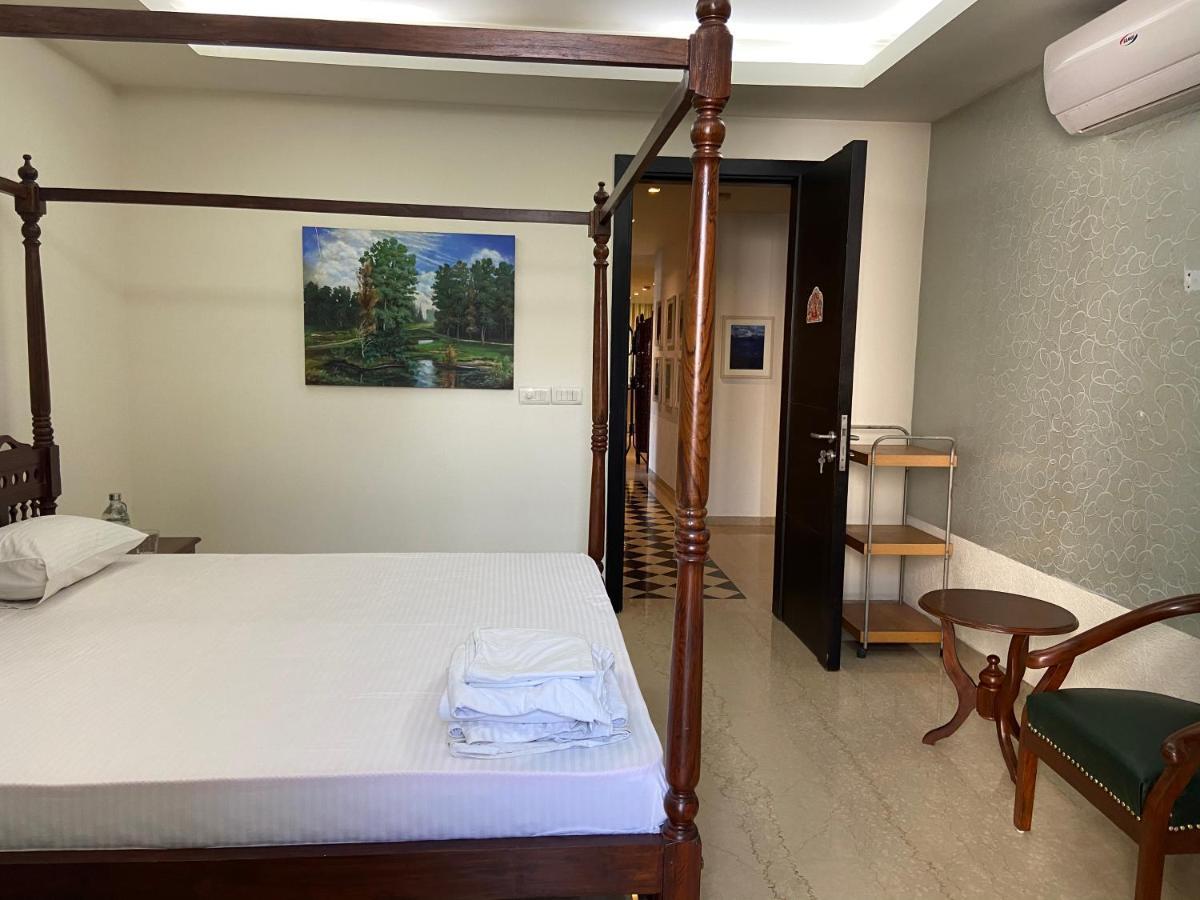 Art House Vasant Vihar New Delhi Bed & Breakfast Exterior photo